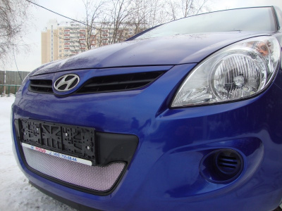 Hyundai i20 (09–12) Защита радиатора, хром